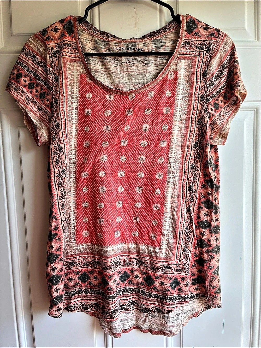 Lucky Brand Printed Short Sleeve Top in Coral & Black Size Medium